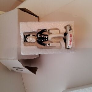 Benny the Bellman hotels.com